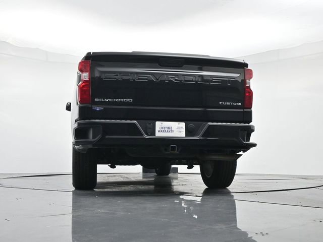Used 2025 Chevrolet Silverado 1500 Custom image 36