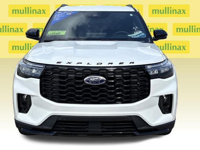 Certified 2025 Ford Explorer ST-Line image 14