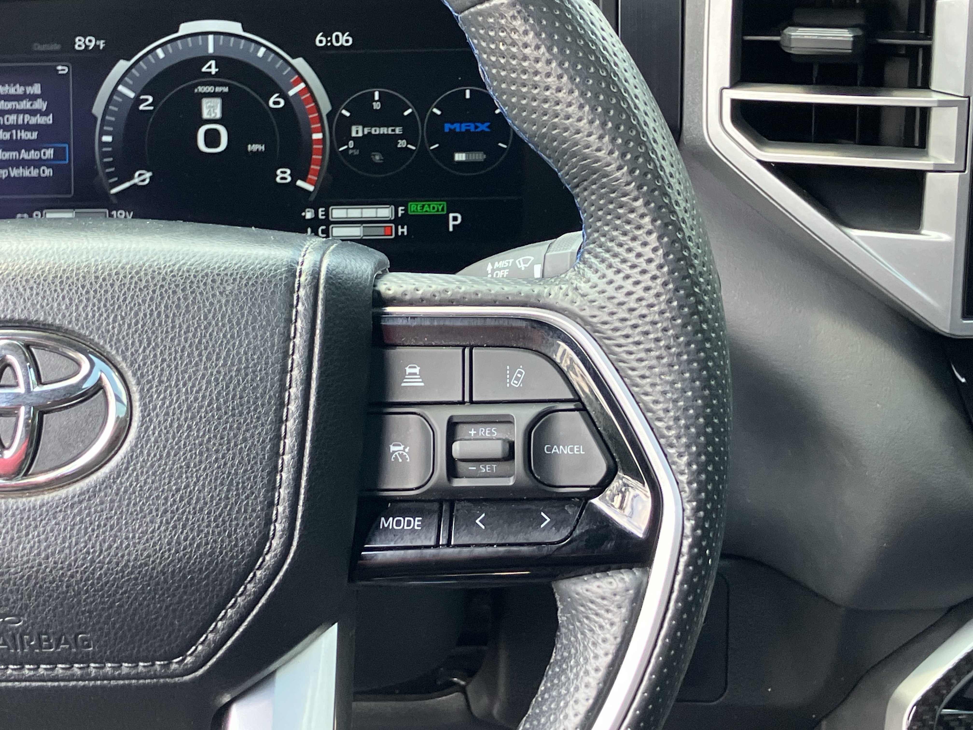 Used 2024 Toyota Sequoia Platinum AWD/4WD image 22