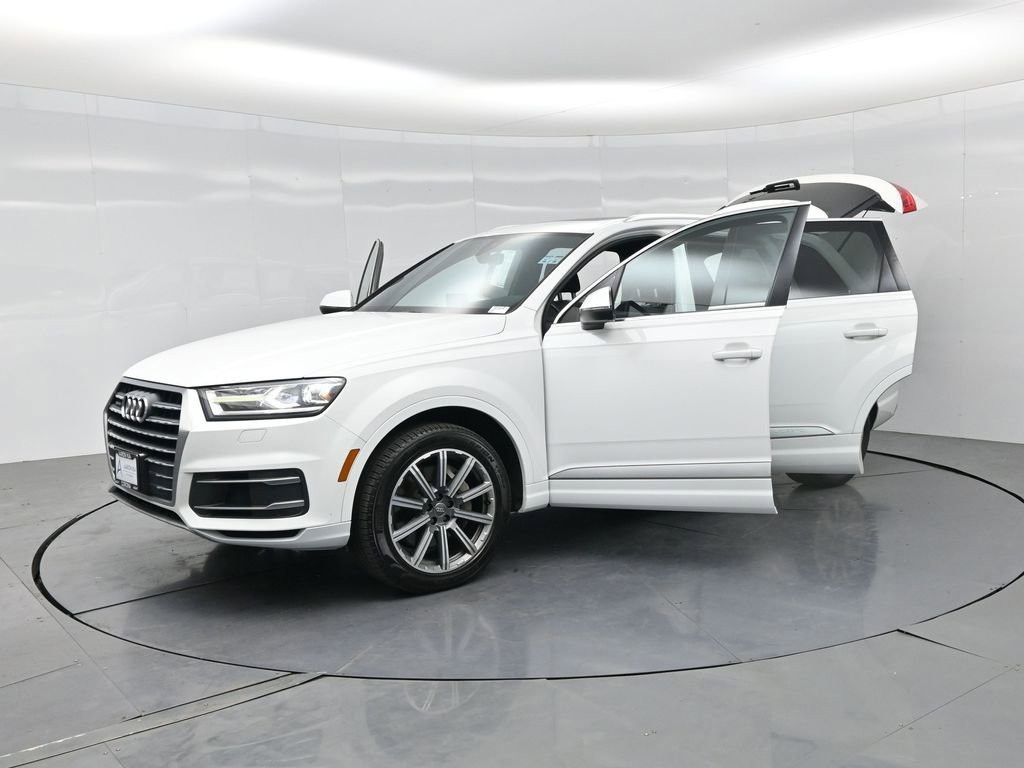 Used 2018 Audi Q7 3.0T Premium Plus w/ Premium Plus Package AWD/4WD image 32