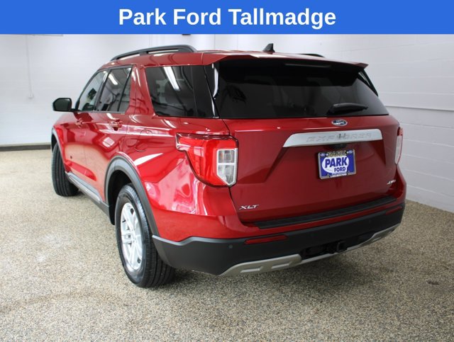 Used 2023 Ford Explorer XLT w/ Equipment Group 202A AWD/4WD image 3