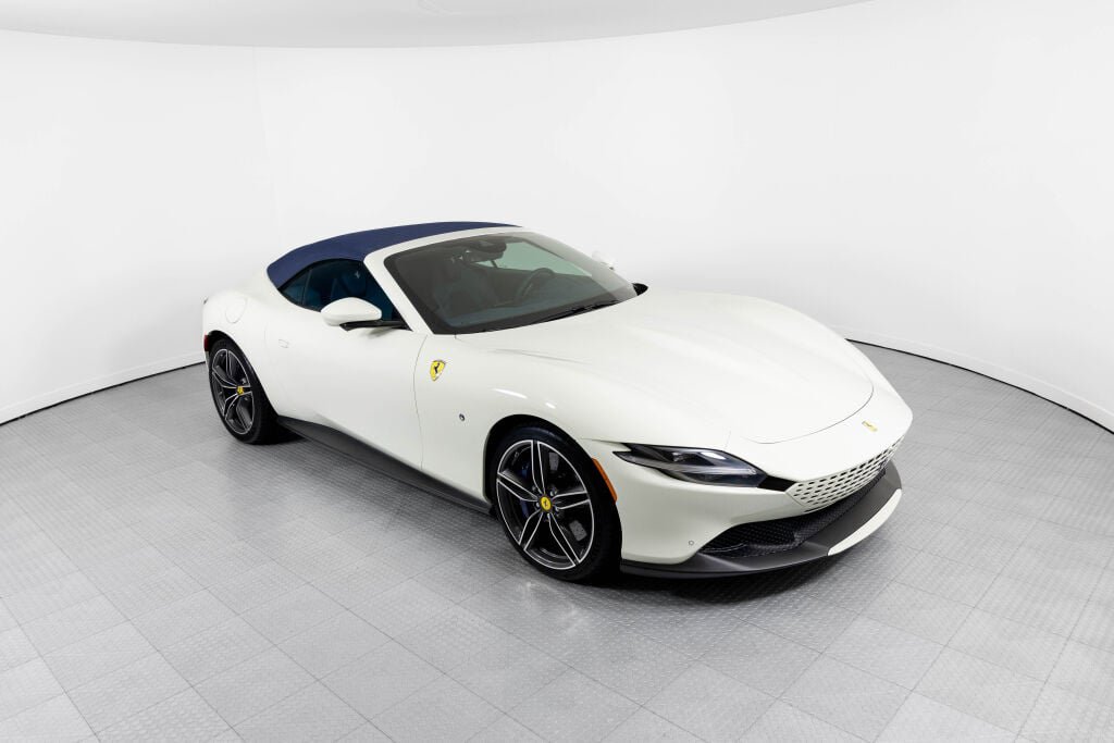 Certified 2024 Ferrari Roma Spider RWD image 8