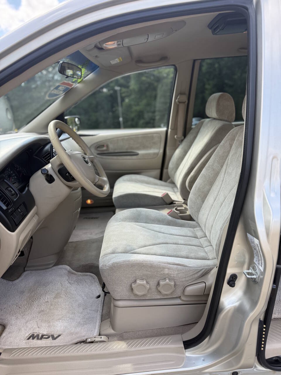 Used 2003 MAZDA MPV LX FWD image 3