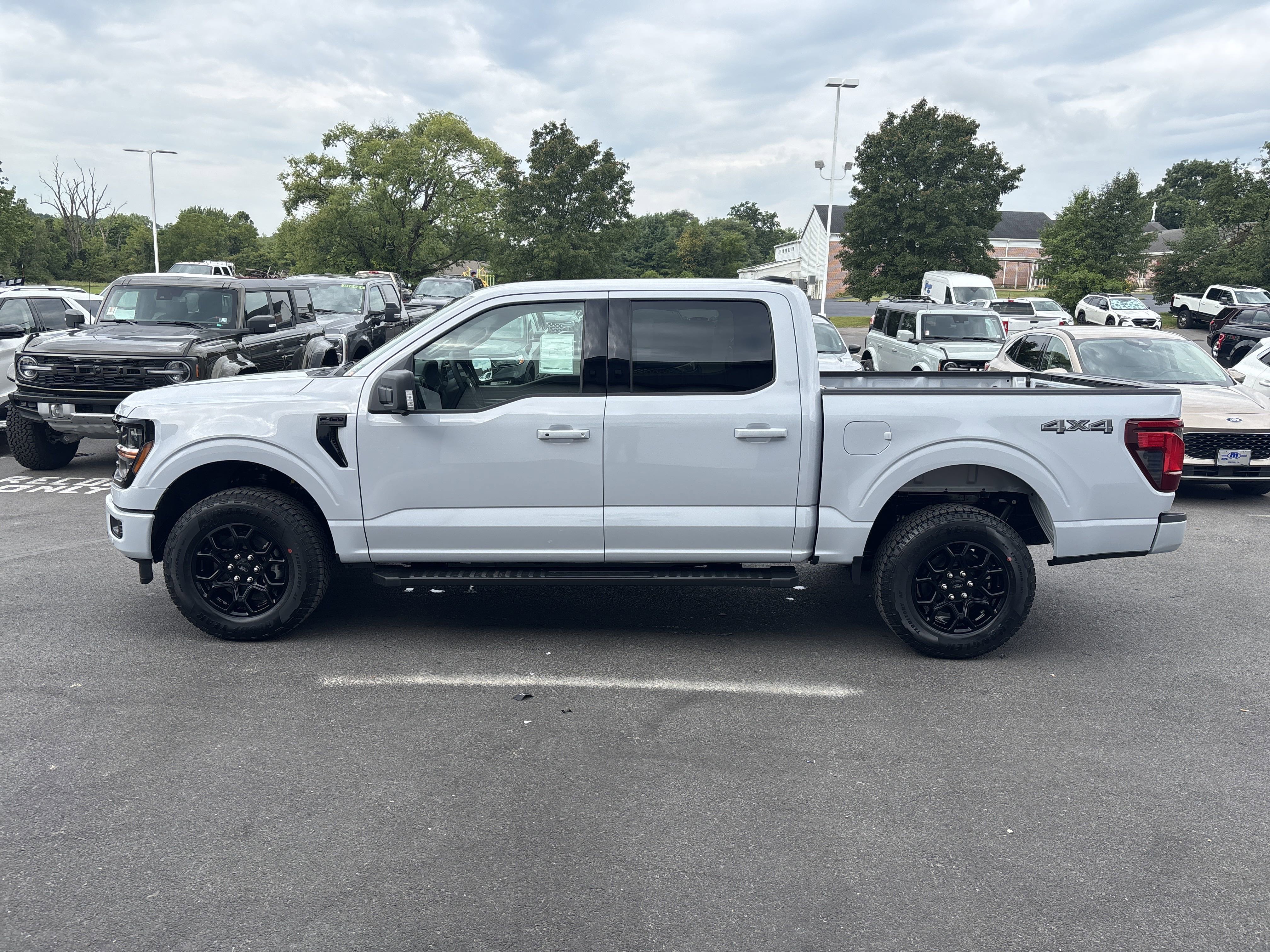 New 2025 Ford F150 XLT w/ Equipment Group 302A MID image 7