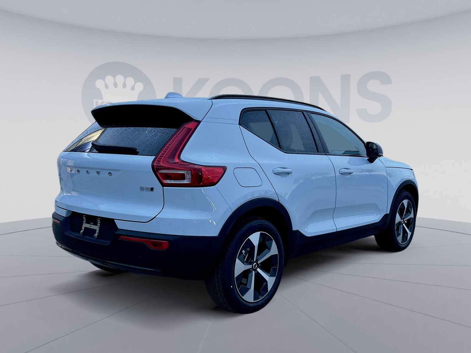 New 2026 Volvo XC40 B5 Plus w/ Protection Package Premier image 7