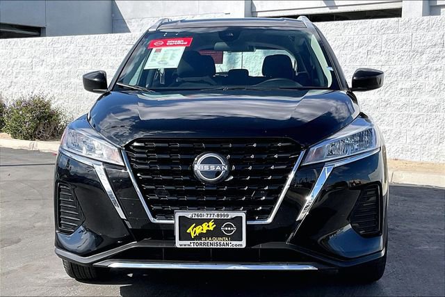 Used 2024 Nissan Kicks SV image 2