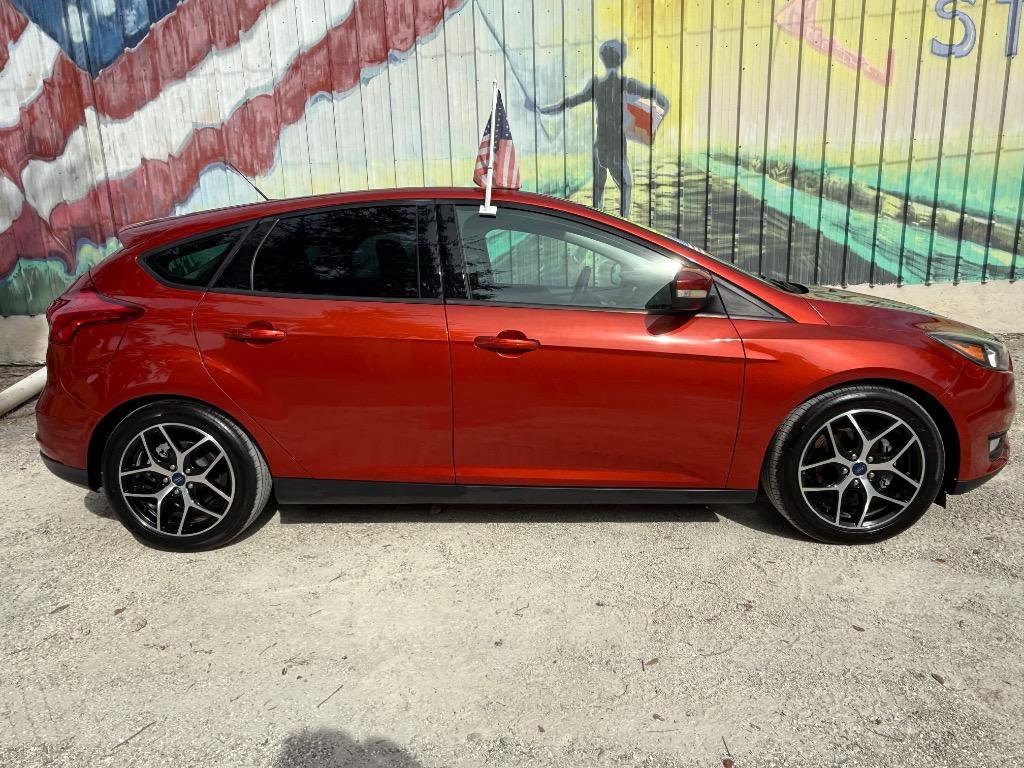 Used 2018 Ford Focus SEL image 3