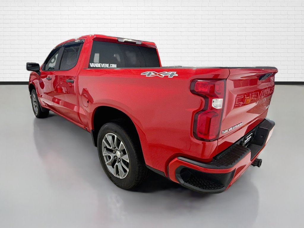 Used 2019 Chevrolet Silverado 1500 Custom w/ Custom Convenience Package AWD/4WD image 5