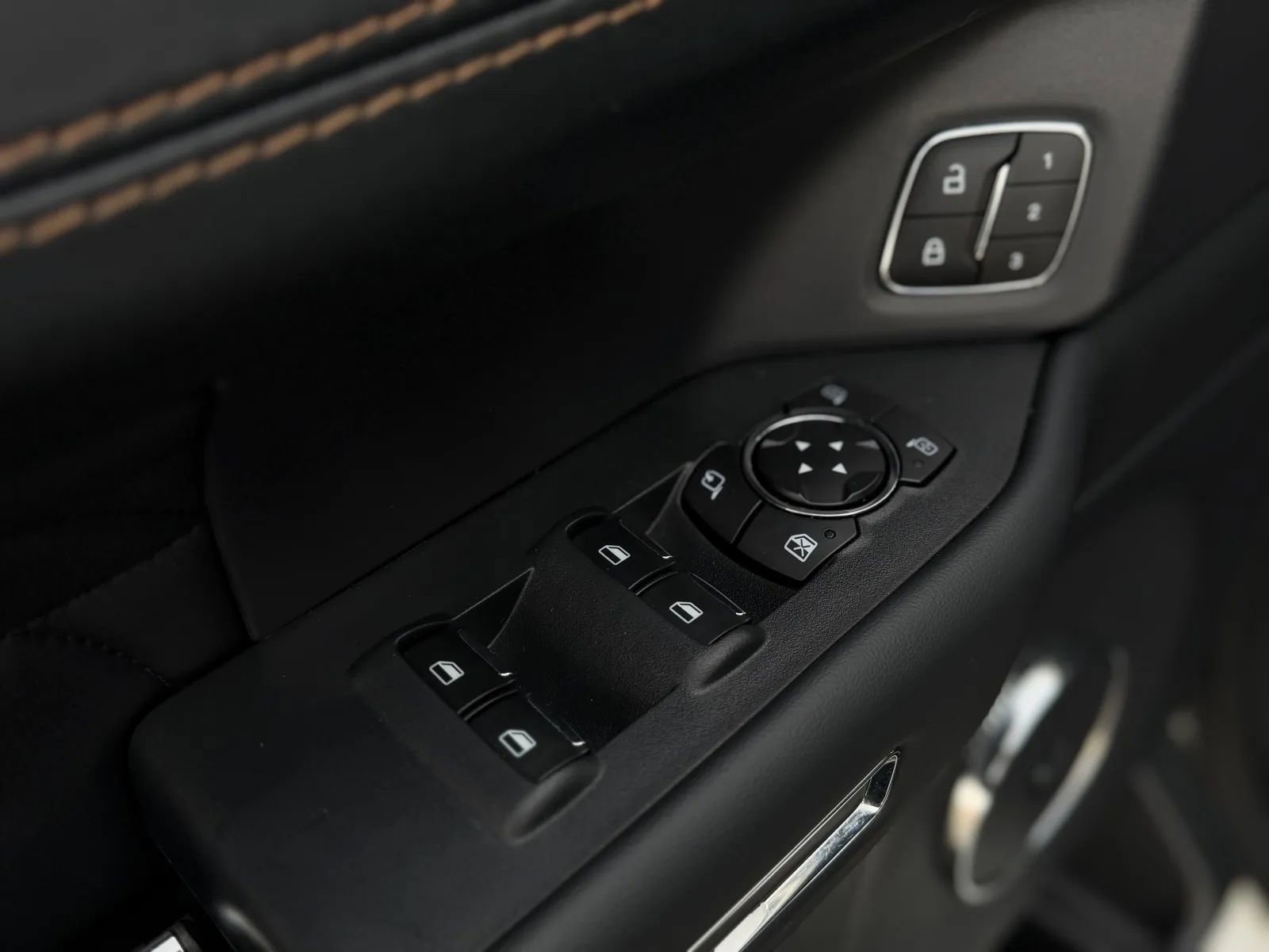 Used 2024 Ford Expedition Max Platinum image 30