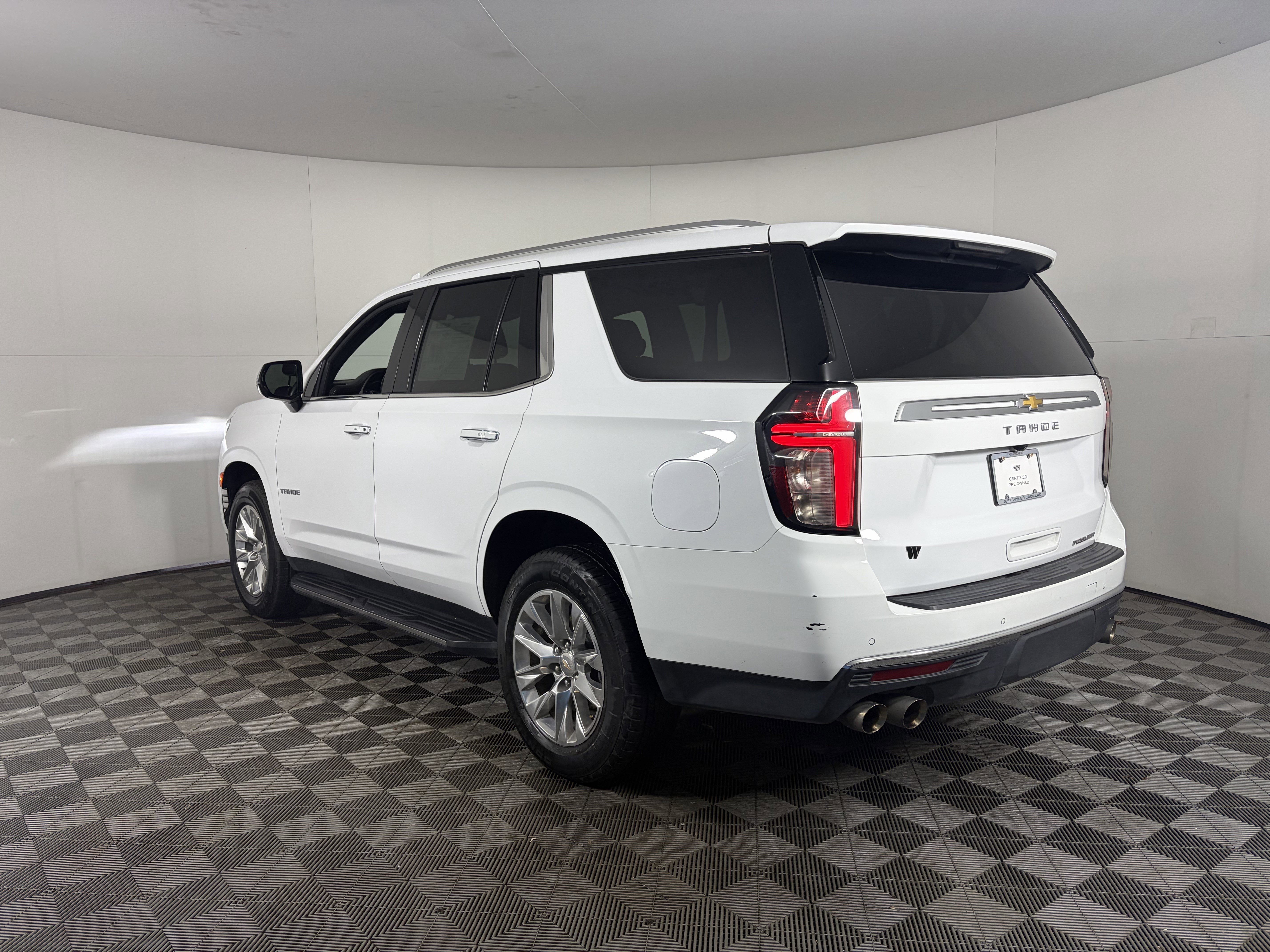 Used 2024 Chevrolet Tahoe Premier image 14