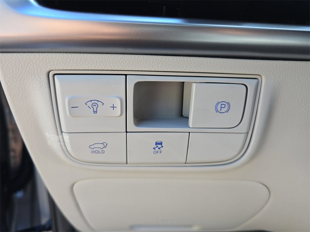 New 2025 Hyundai Tucson Limited image 34