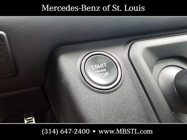 Used 2025 Land Rover Defender 110 V8 AWD/4WD image 47