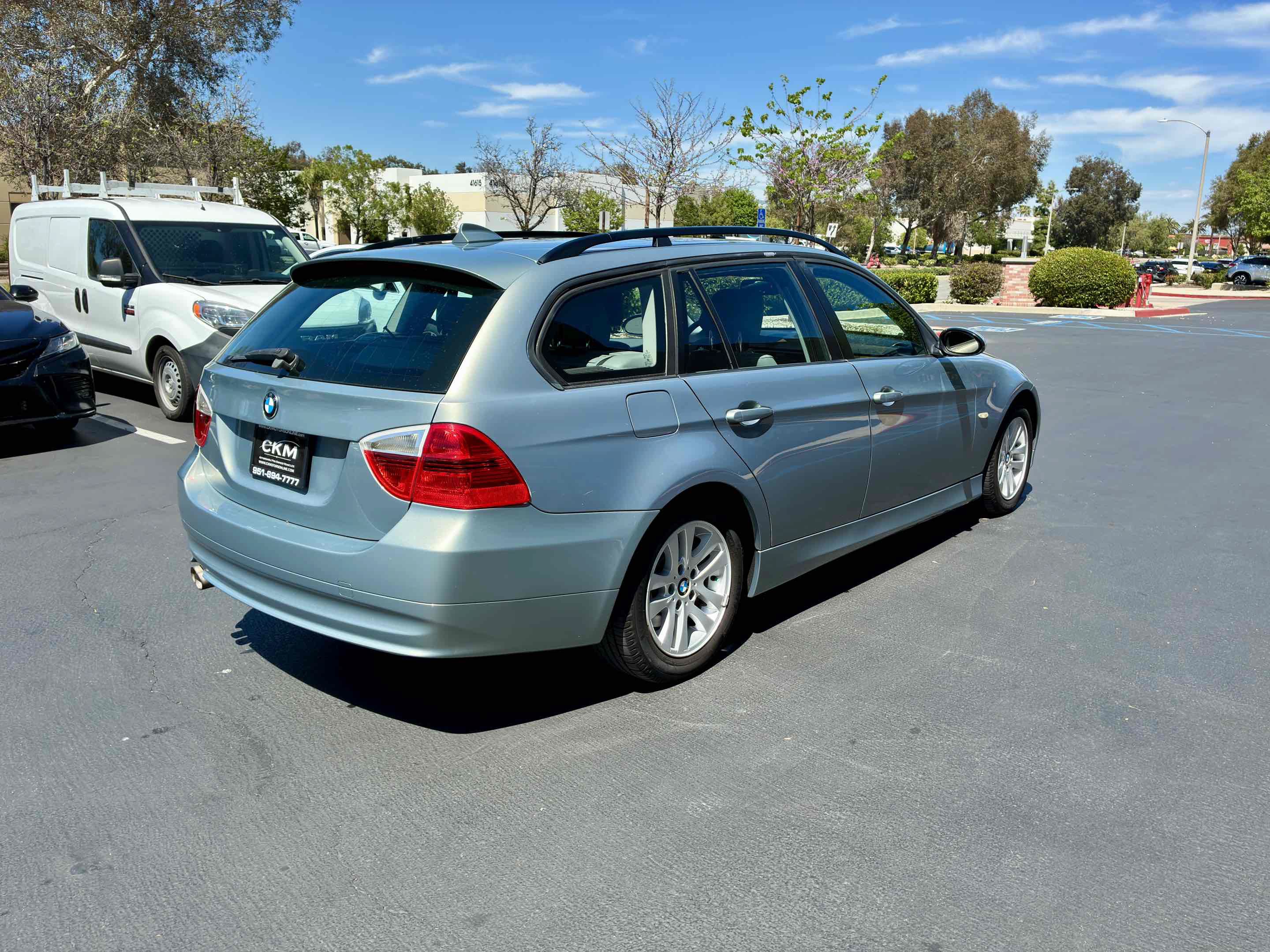 Used 2007 BMW 328i Wagon RWD image 8