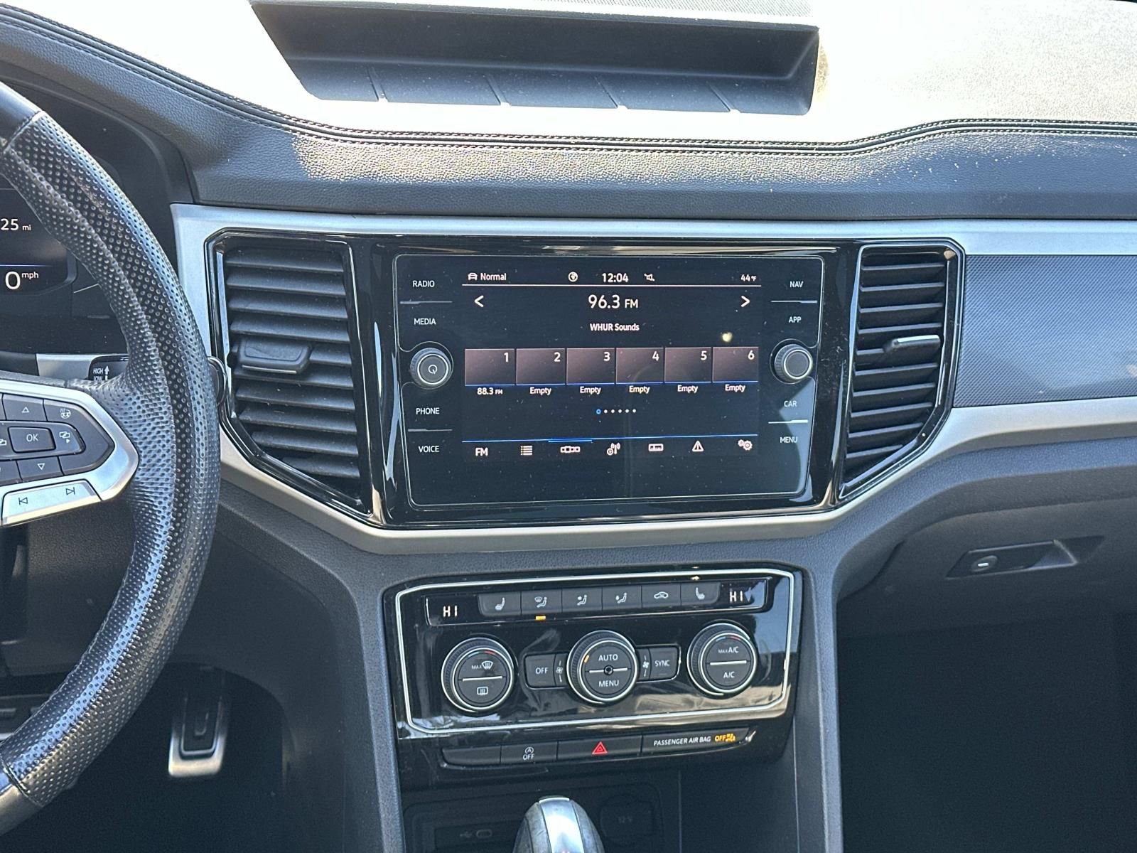 Used 2021 Volkswagen Atlas Cross Sport SEL R-Line image 17