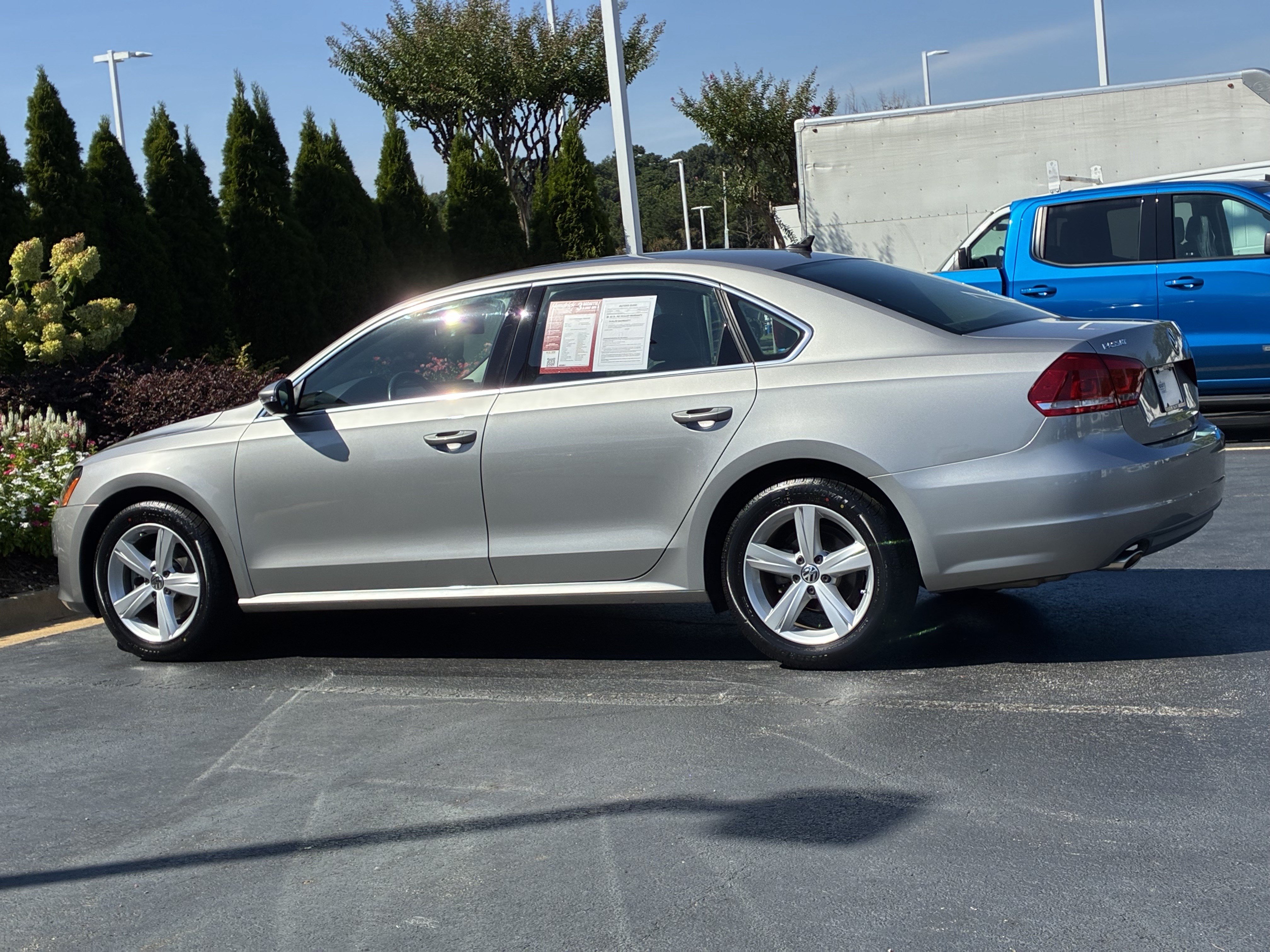 Used 2012 Volkswagen Passat 2.5 SE FWD image 8