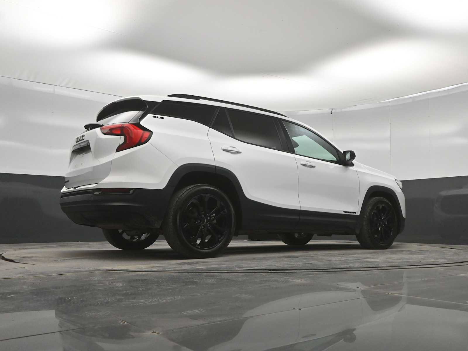 Used 2021 GMC Terrain SLE w/ Driver Convenience Package FWD image 40