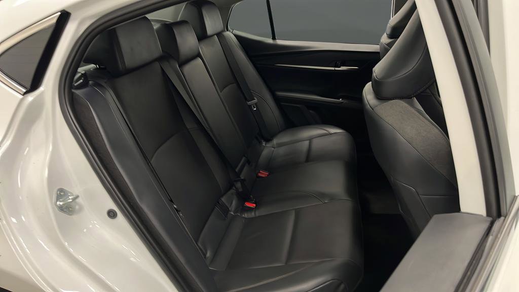 Used 2025 Toyota Camry XLE image 26