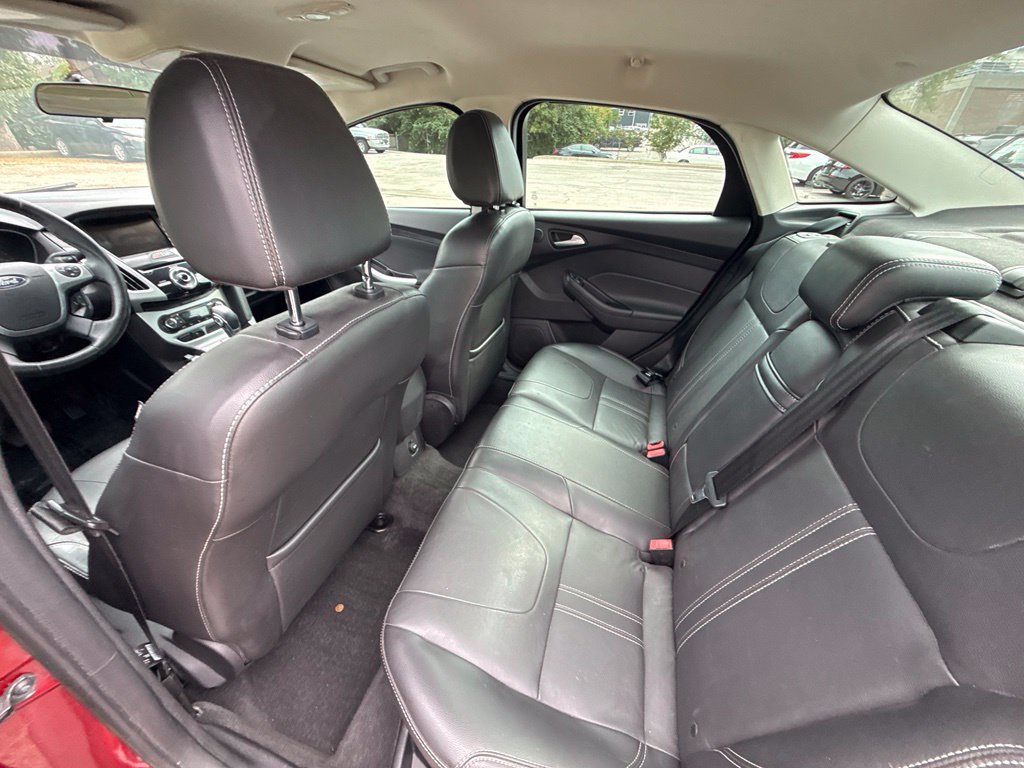 Used 2013 Ford Focus SE FWD image 26