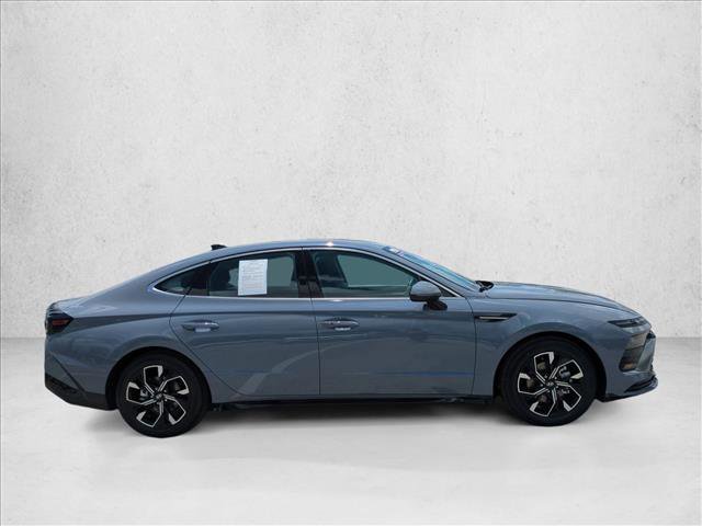 Used 2024 Hyundai Sonata SEL FWD image 4