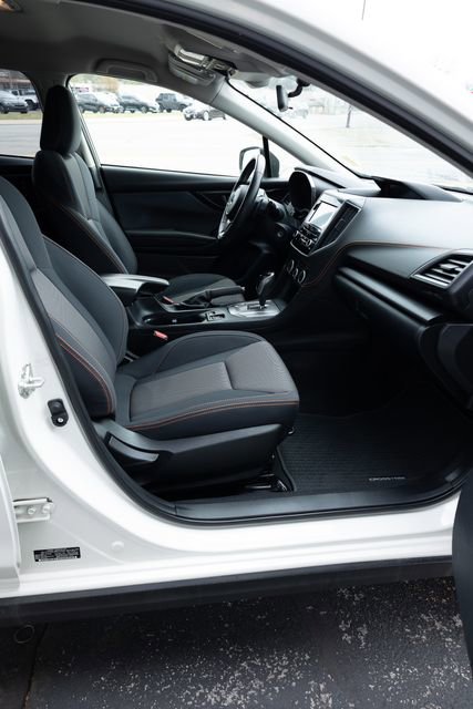 Used 2022 Subaru Crosstrek 2.0i Premium AWD/4WD image 23