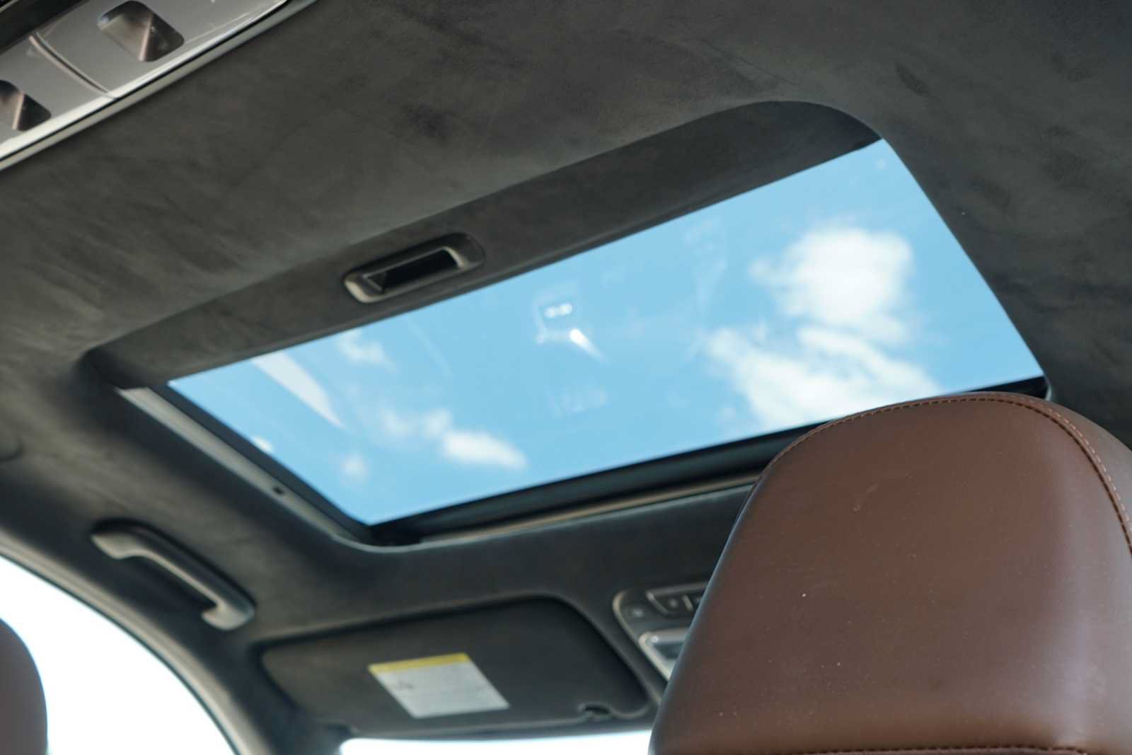 Certified 2022 Kia Telluride SX w/ SX Prestige Package AWD/4WD image 30