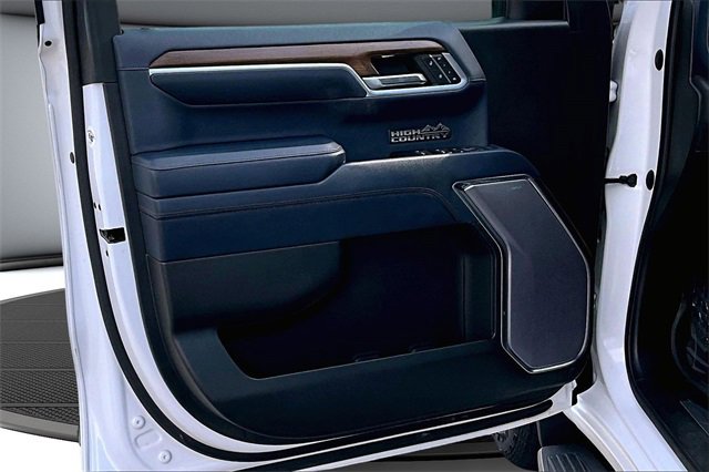 Used 2022 Chevrolet Silverado 1500 High Country w/ Z71 Off-Road Package image 21