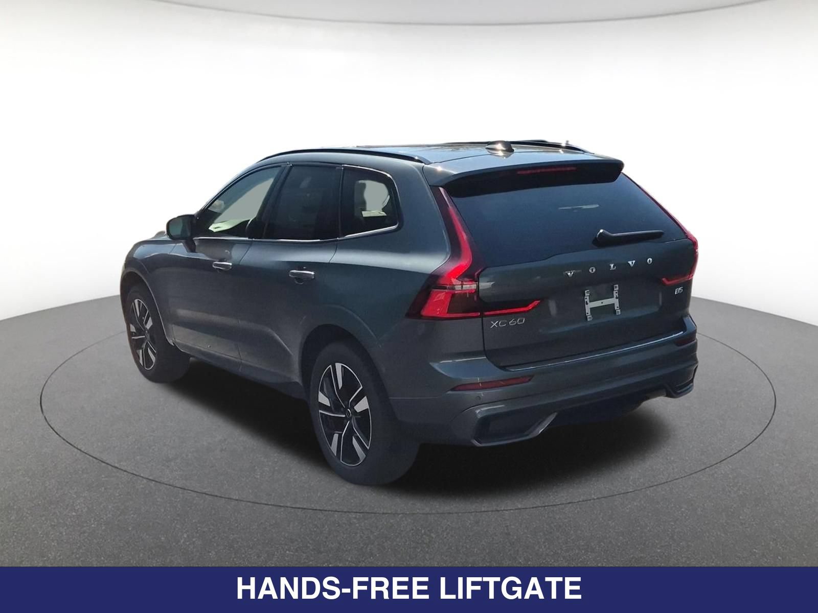 New 2027 Volvo XC60 B5 Core AWD/4WD image 9