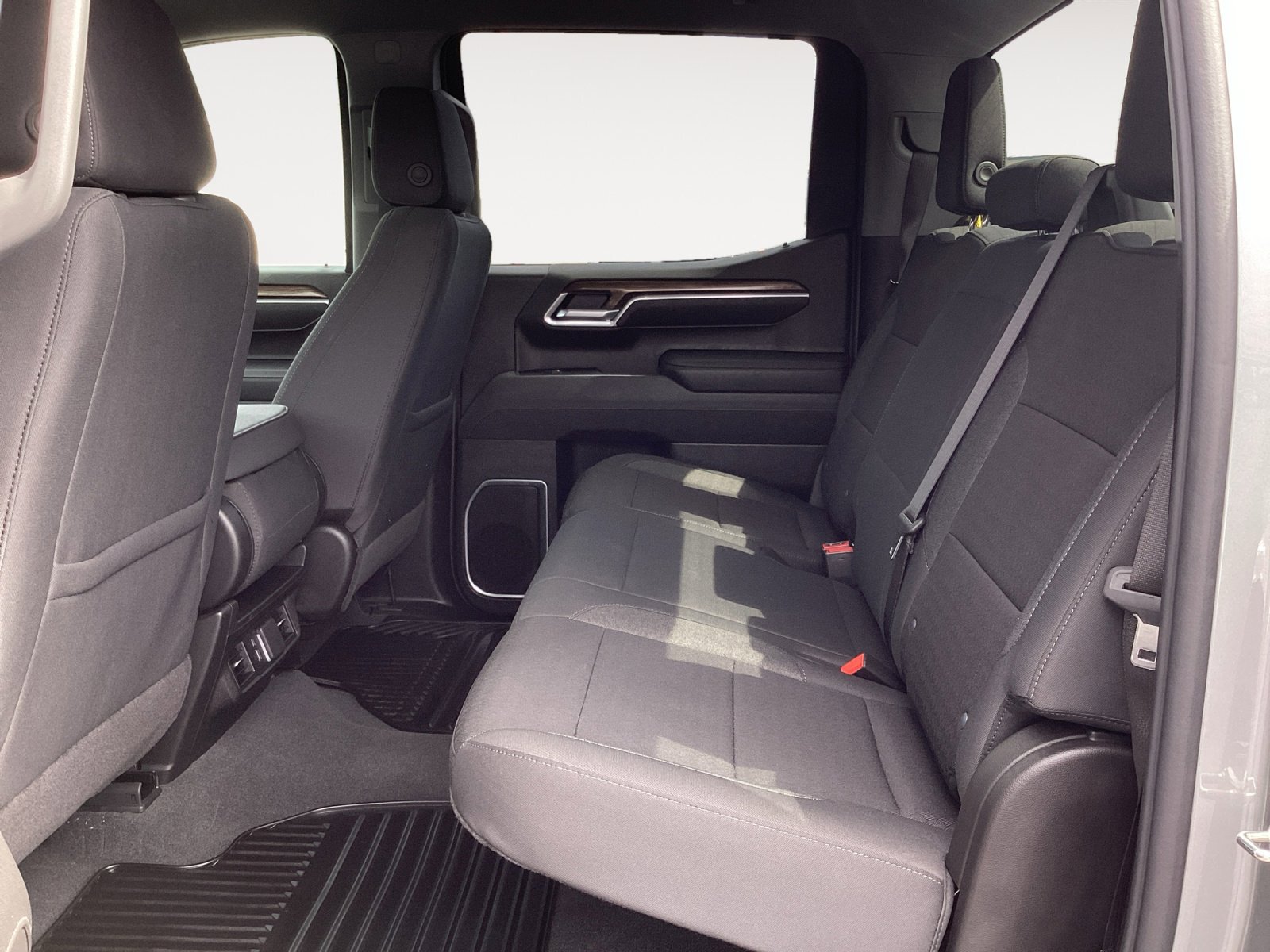 Used 2026 Chevrolet Silverado 1500 LT RWD image 25