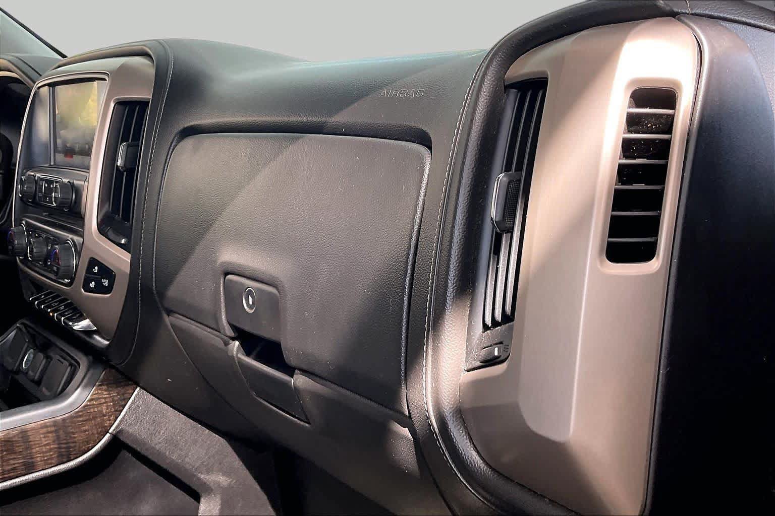 Used 2015 GMC Sierra 1500 Denali w/ Driver Alert Package AWD/4WD image 18