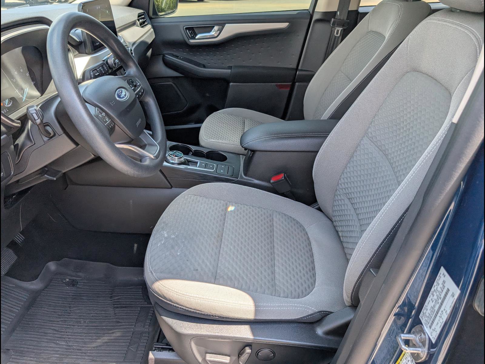 Used 2020 Ford Escape SE image 13