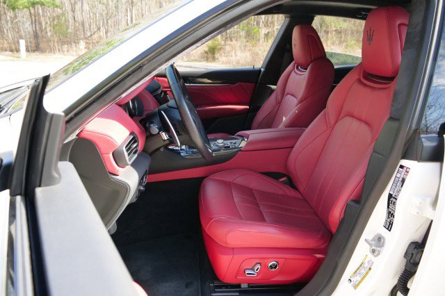 Used 2022 Maserati Levante Modena image 3