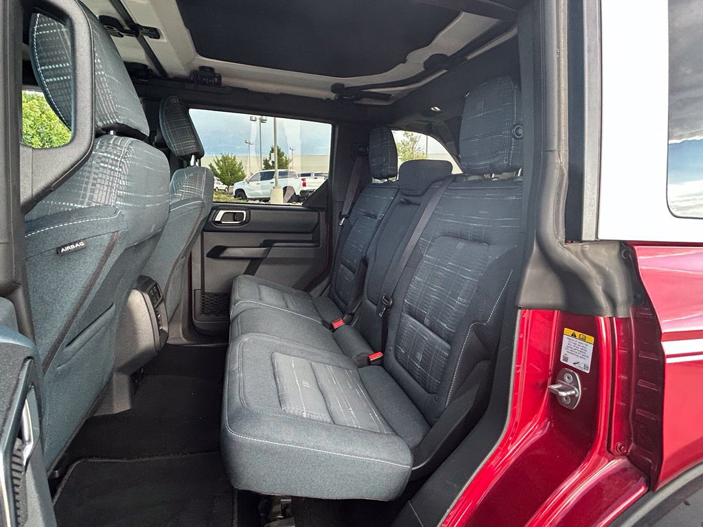 Used 2025 Ford Bronco Heritage Edition AWD/4WD image 27
