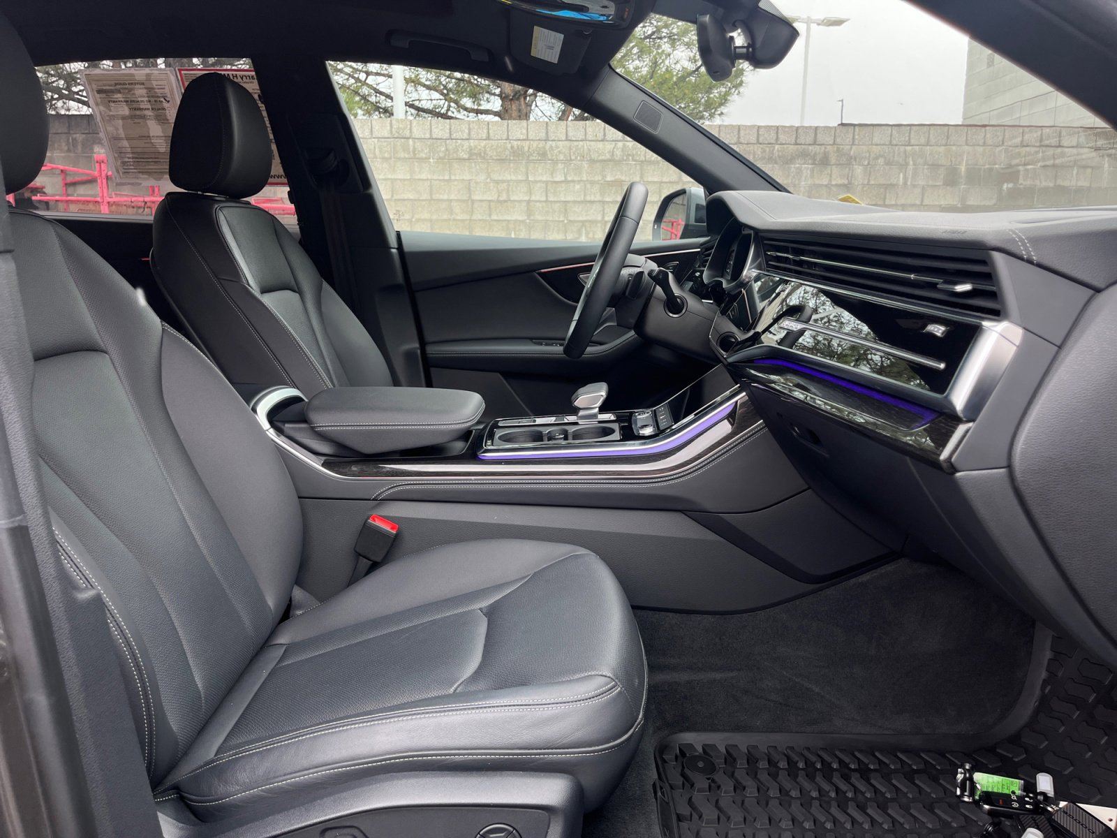 Used 2024 Audi Q8 Premium Plus w/ Premium Plus Package image 27