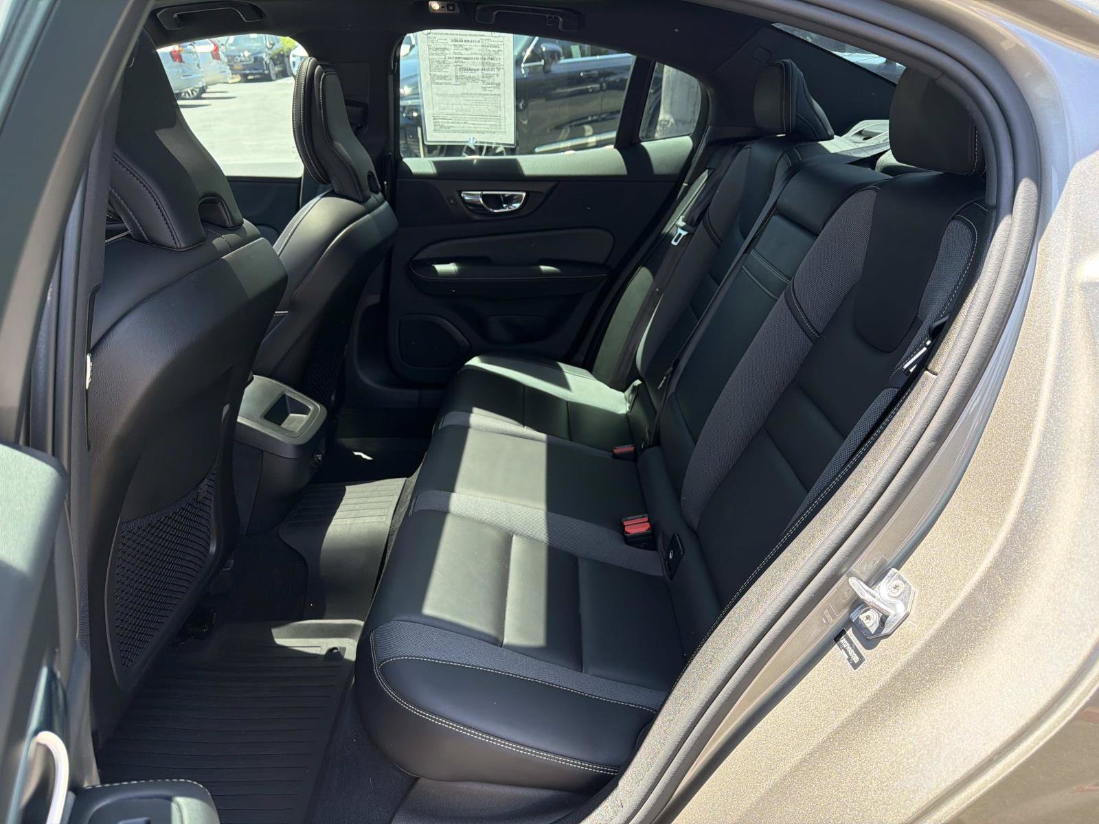 Used 2019 Volvo S60 T5 R-Design FWD image 22