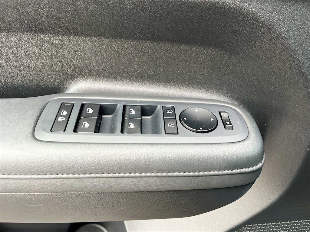 Used 2025 Hyundai Santa Fe XRT image 18