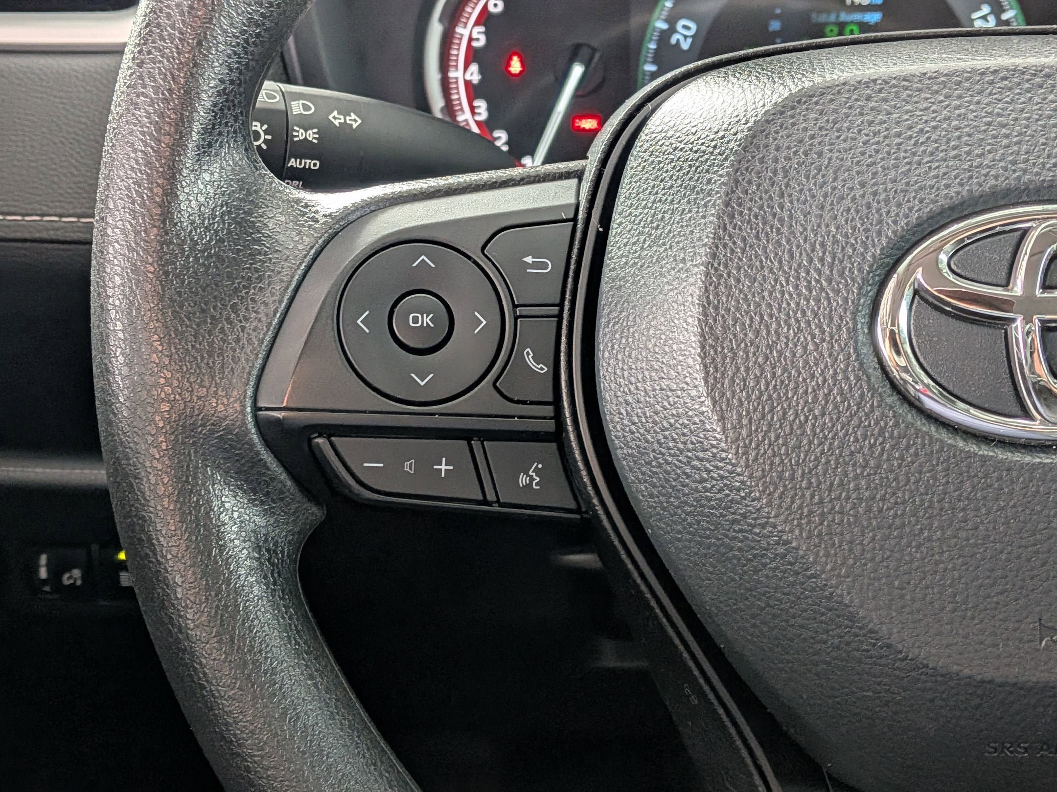Certified 2025 Toyota RAV4 XLE AWD/4WD image 15