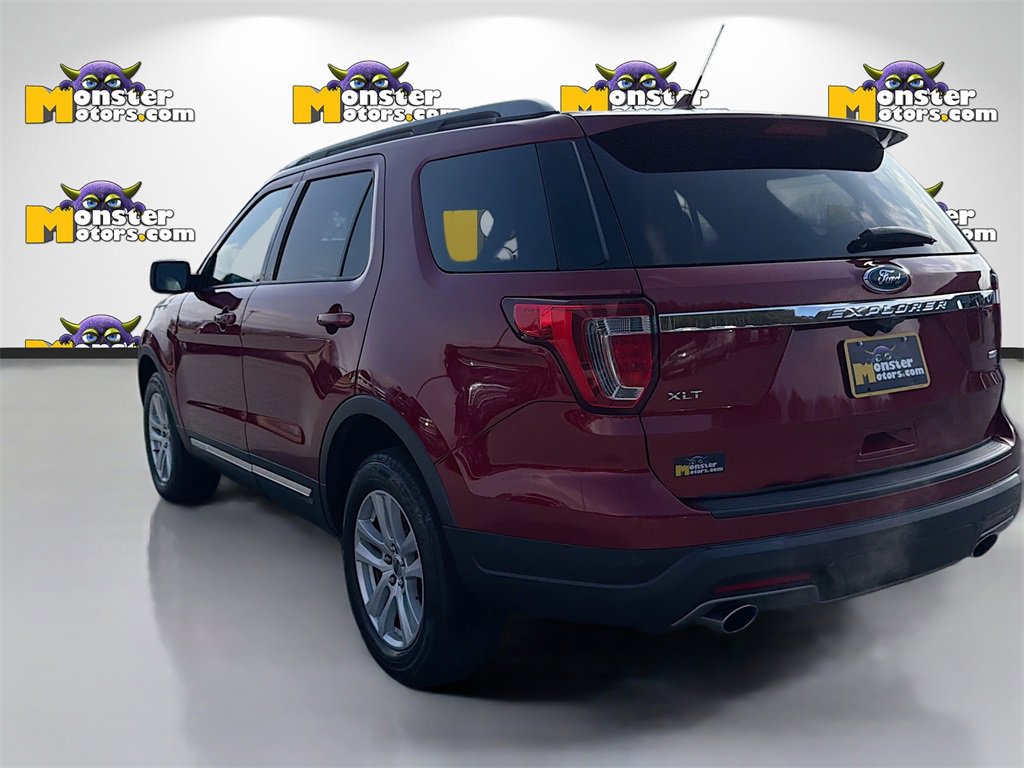 Used 2019 Ford Explorer XLT w/ Equipment Group 202A image 8