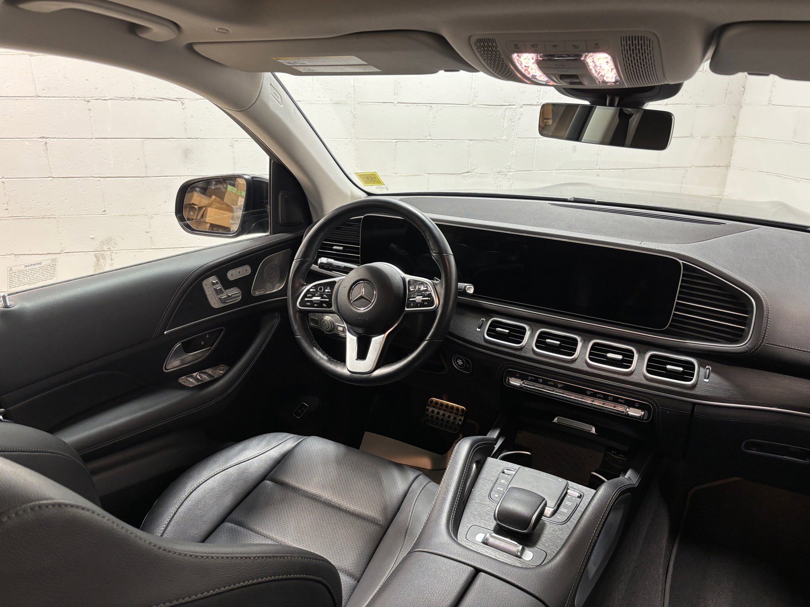 Used 2023 Mercedes-Benz GLS 450 4MATIC image 32