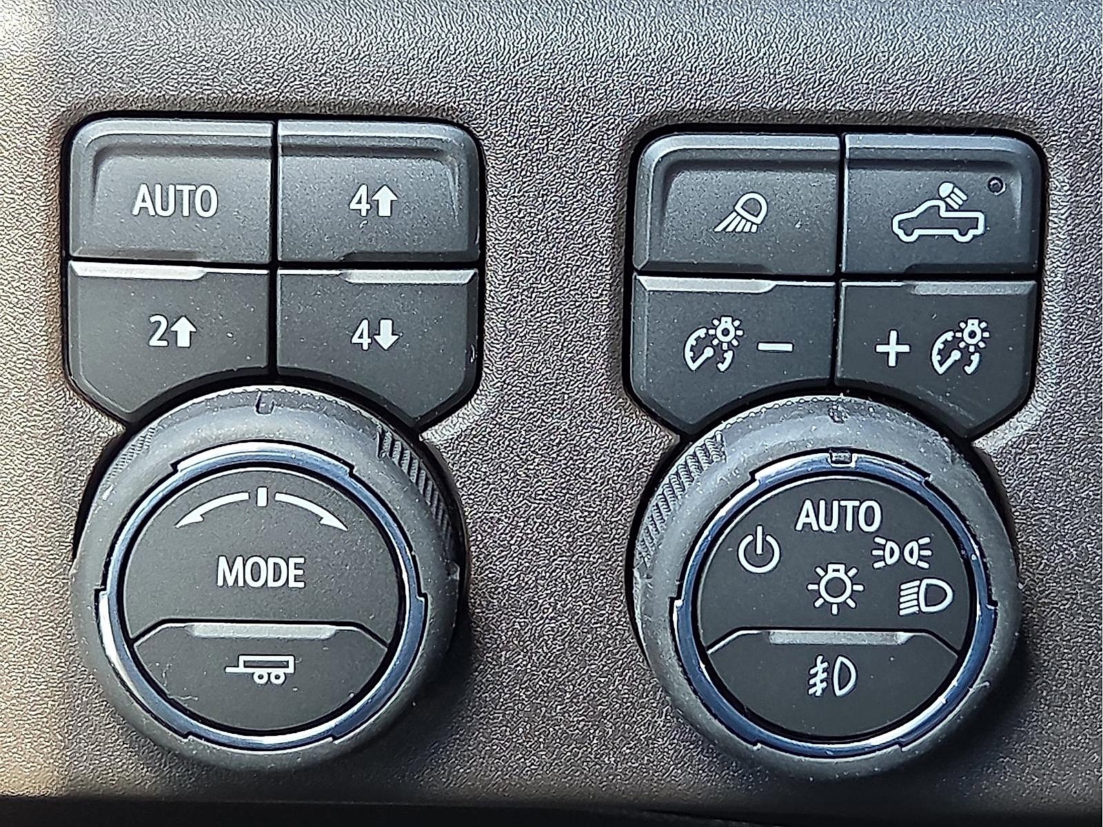 New 2026 Chevrolet Silverado 2500 LTZ w/ LTZ Convenience Package image 18