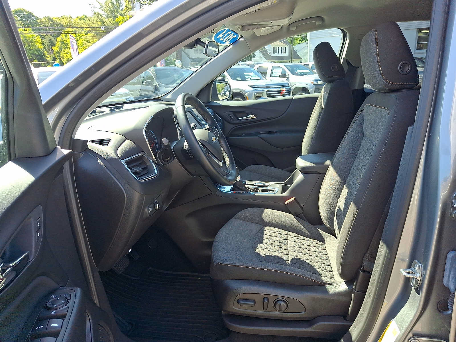 Certified 2024 Chevrolet Equinox LT FWD image 13