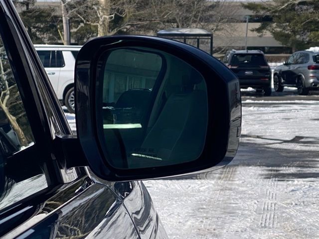 Used 2022 Land Rover Range Rover Westminster Edition image 16