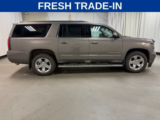 Used 2019 Chevrolet Suburban LT w/ LT Signature Package AWD/4WD image 3