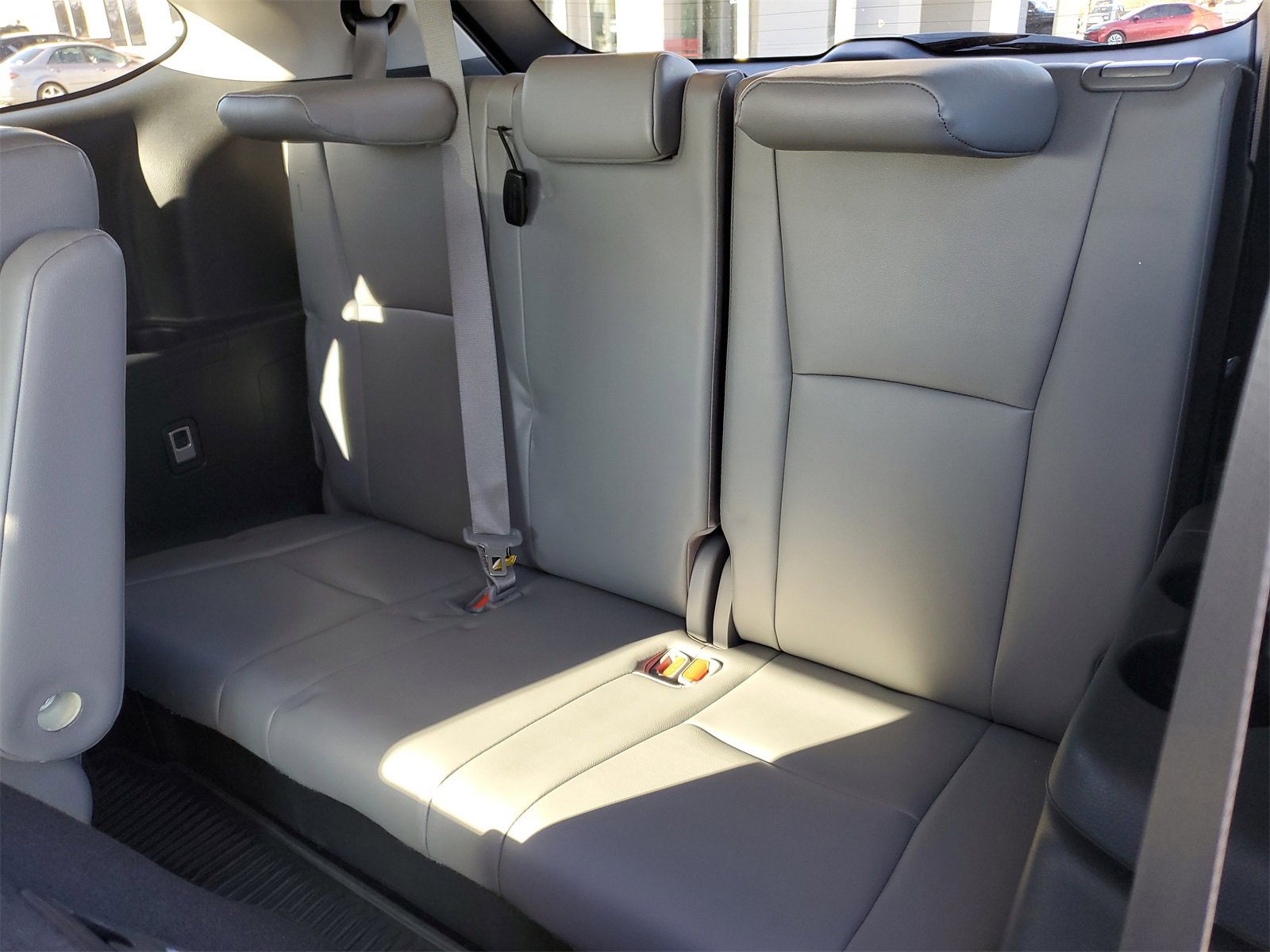 Certified 2023 Toyota Highlander XLE image 13