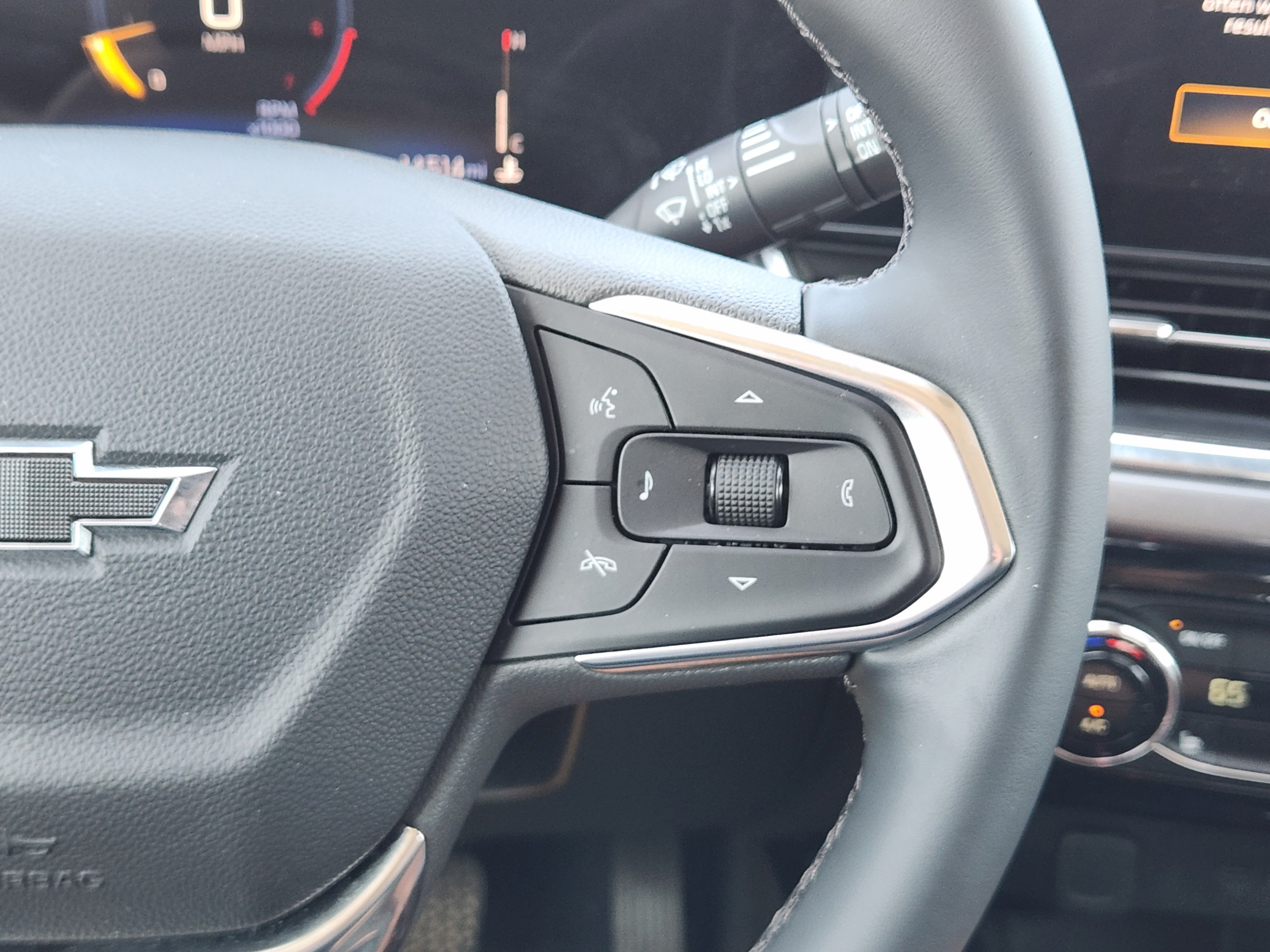 Used 2026 Chevrolet Trax ACTIV FWD image 27