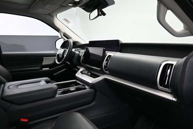Certified 2025 Ford Expedition Max Active RWD image 36