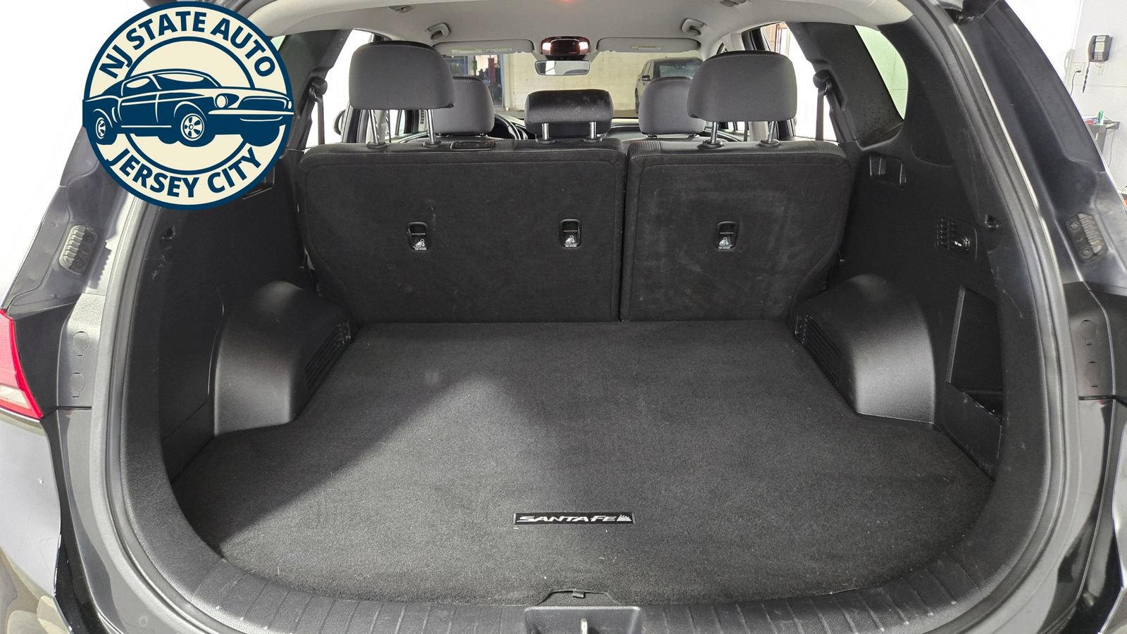 Used 2023 Hyundai Santa Fe SEL AWD/4WD image 32