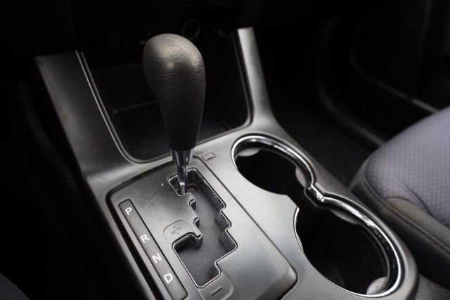 Used 2012 Kia Sorento LX w/ Third Row Pkg image 12