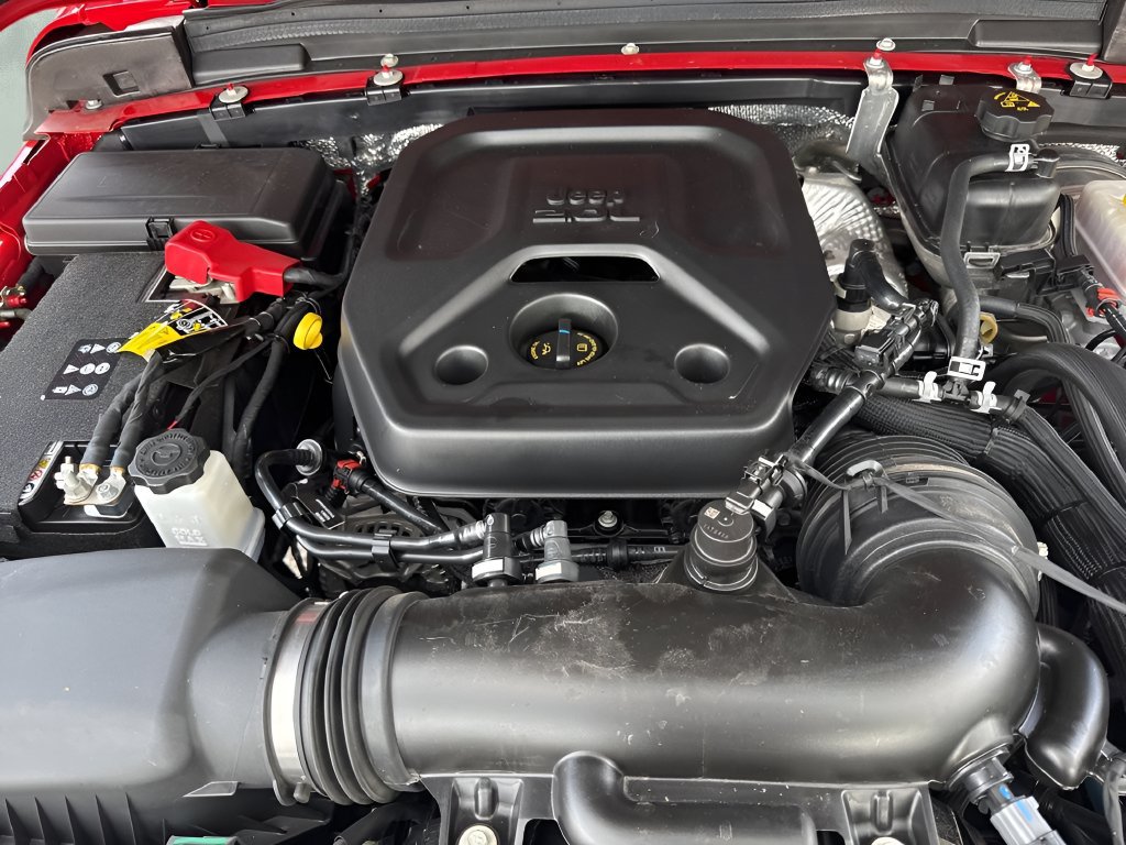Used 2025 Jeep Wrangler Unlimited Sport AWD/4WD image 11