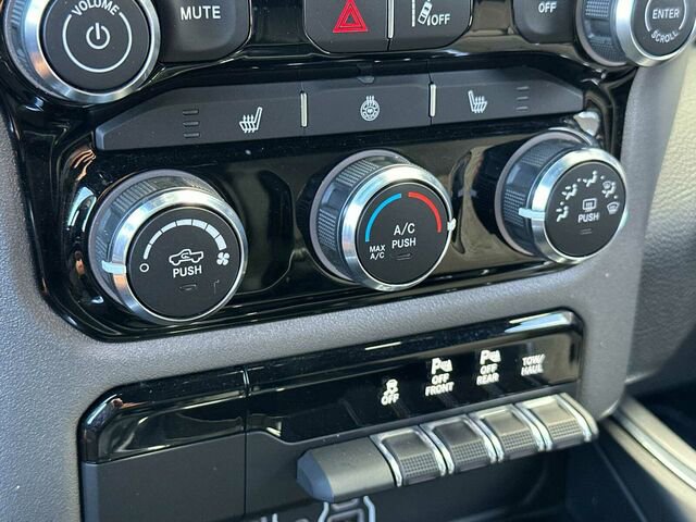 Used 2025 RAM 1500 Big Horn AWD/4WD image 22