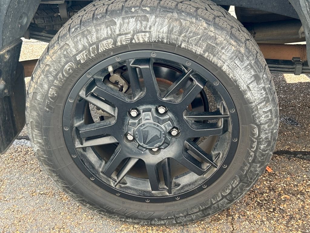 Used 2020 Toyota Tundra SR5 w/ SR5 Leather Package image 26